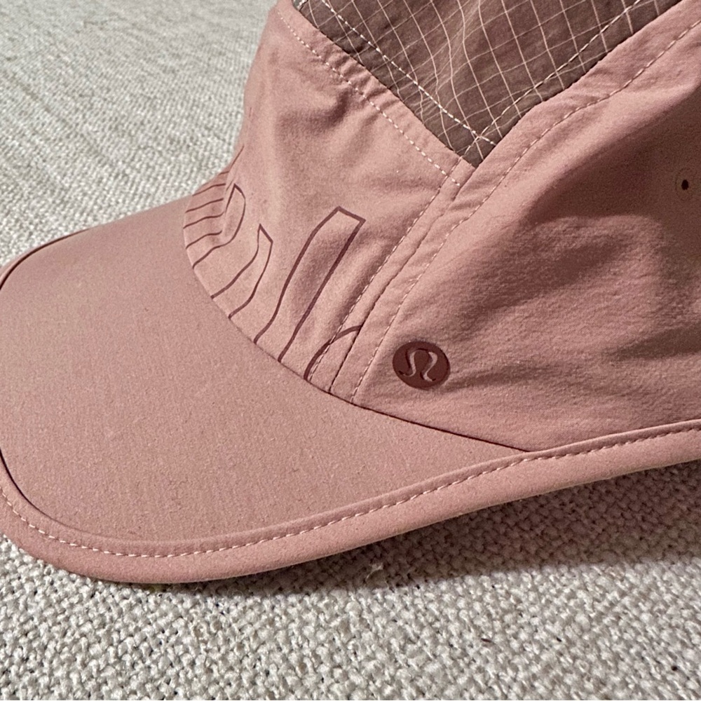 New LULULEMON Drawcord Hiking Cap Rose Pink Clay Hat Moisture Wicking Size S/M - Picture 5 of 16